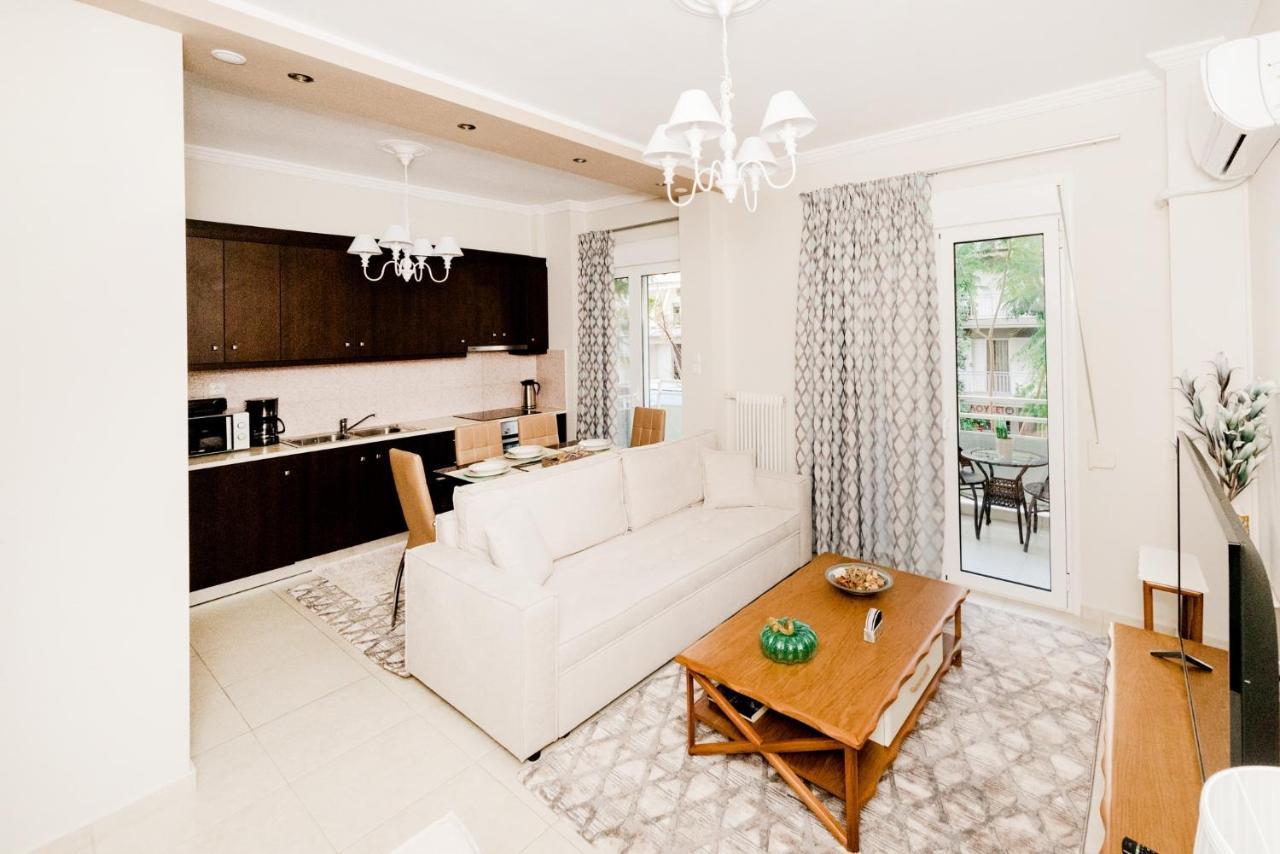 Best House, Ellinou Stratiotou, Ayia, Patra Εξωτερικό φωτογραφία