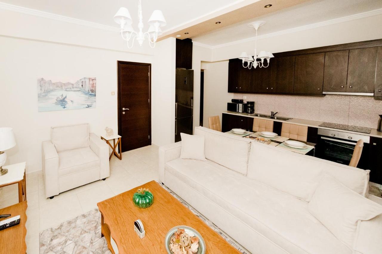 Best House, Ellinou Stratiotou, Ayia, Patra Εξωτερικό φωτογραφία