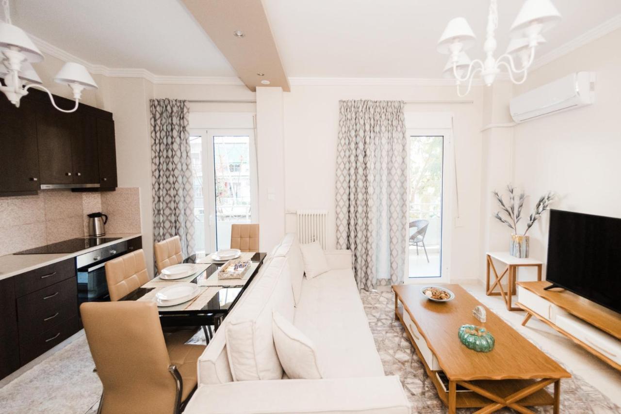 Best House, Ellinou Stratiotou, Ayia, Patra Εξωτερικό φωτογραφία